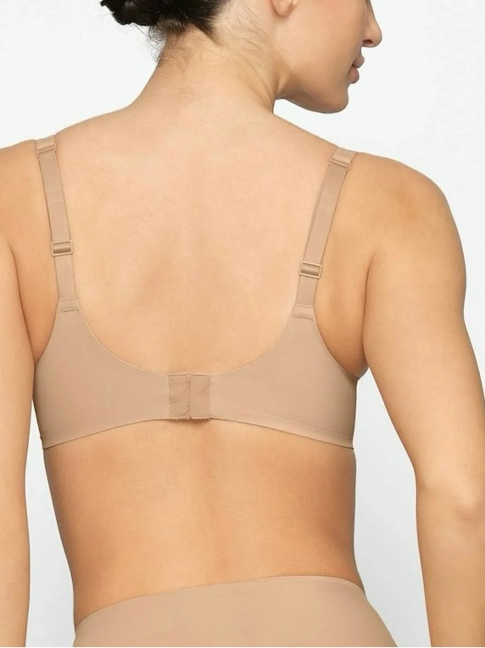Skims Unlined Full Coverage Bra - Picture 3 of 7